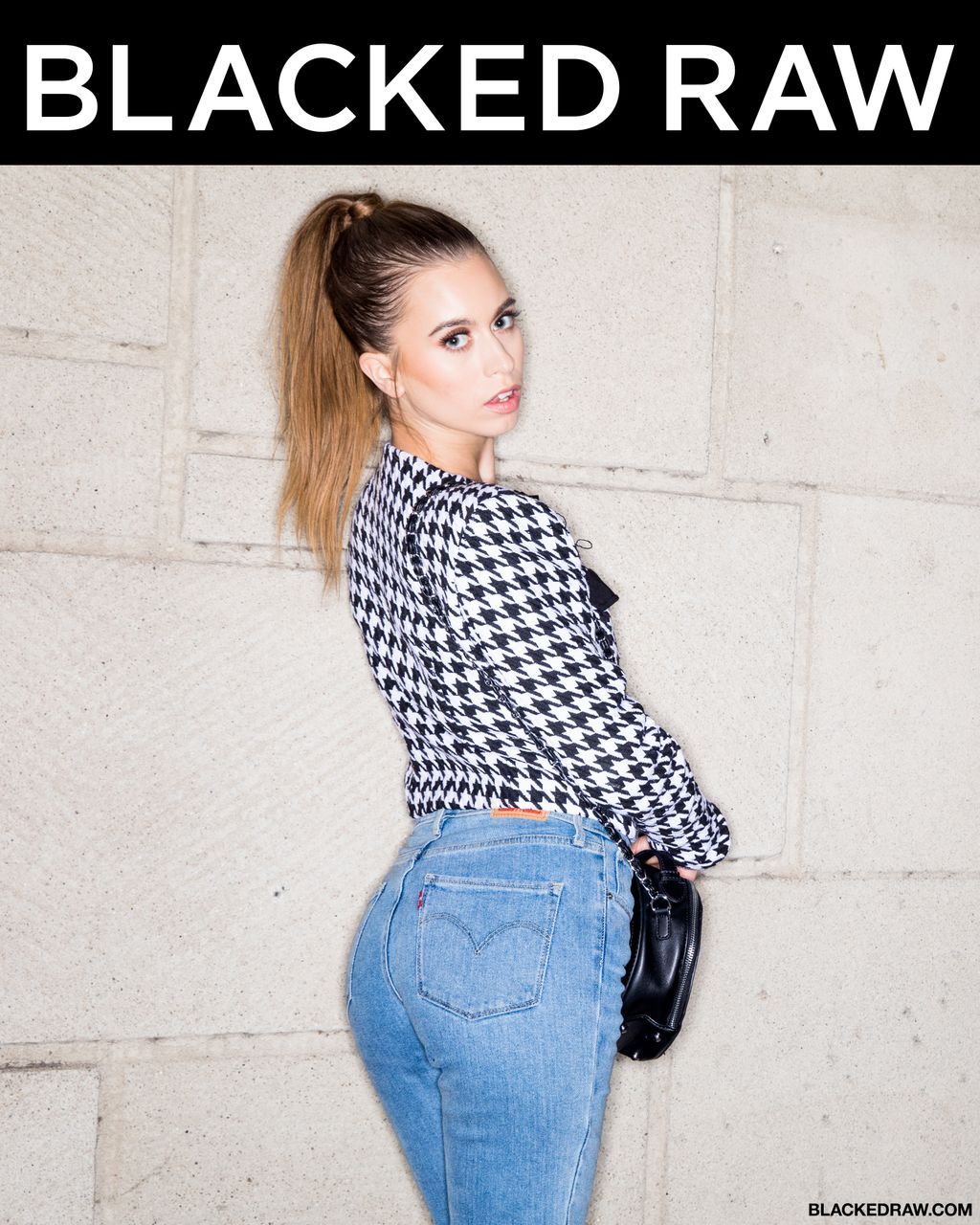 BLACKED RAW on Twitter "? if you cant stop looking backJillKassidyy ...