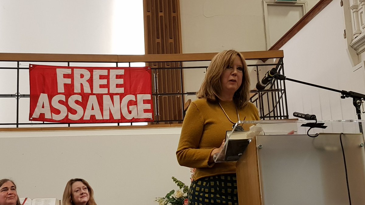 PheonixRising22's tweet photo. The incredible @Shelaco of #FromeStopWar
An excellent speech about the #Neocons, the #US plans for war and destabalisation of so many countries and how #JulianAssange and @wikileaks helped expose warmongers like #HillaryClinton
Imperialism on Trial https://t.co/2RDBNo9PnB