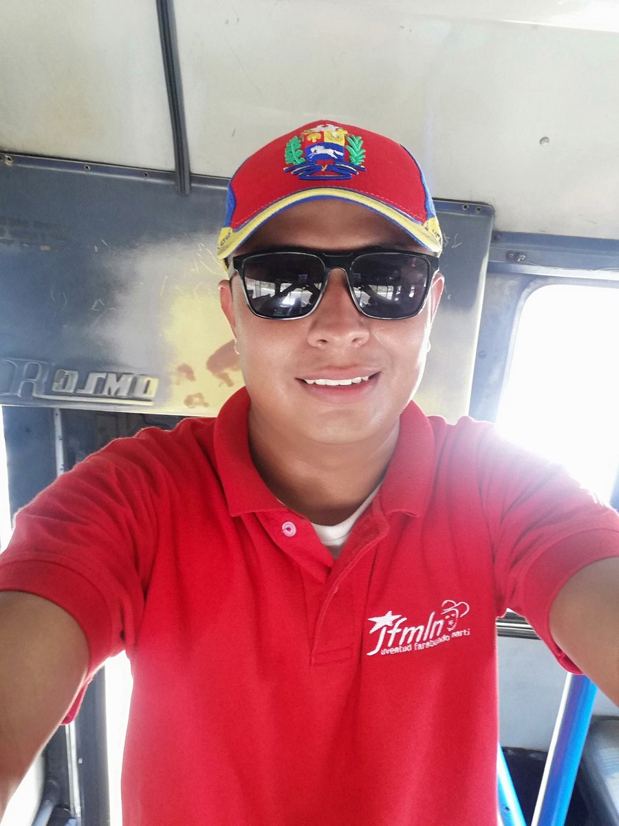 Cesaritohernan5's tweet photo. @NicolasMaduro mi solaridad con la República bolivariana de #Venezuela Venezuela desde el pulgarcito de América tierra de farándundo Martín No pasaran juramos que no pasaran https://t.co/dqs4lrleVB