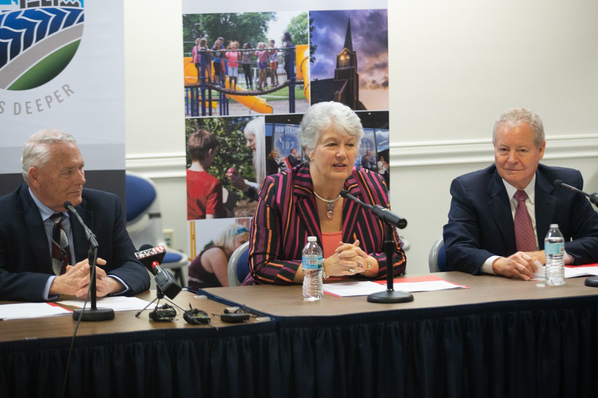 oc_connective's tweet photo. Jim &amp; Miriam Mulva announced to @DePere, @browncountywi &amp; #Wisconsin reps &amp; community leaders early details of a $50M gift to their hometown of #DePere w/Mulva Cultural Center, created by @SOM_Design. We are proud to help share this story with the world. https://t.co/2TQfOivcZP https://t.co/Ur2MZlsryb
