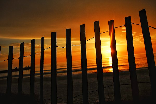 adubspreview's tweet photo. New artwork for sale! - "Sunset on Anna Maria Island" - https://t.co/R8fHg3HyGr @fineartamerica https://t.co/fyNCcVOZl8
