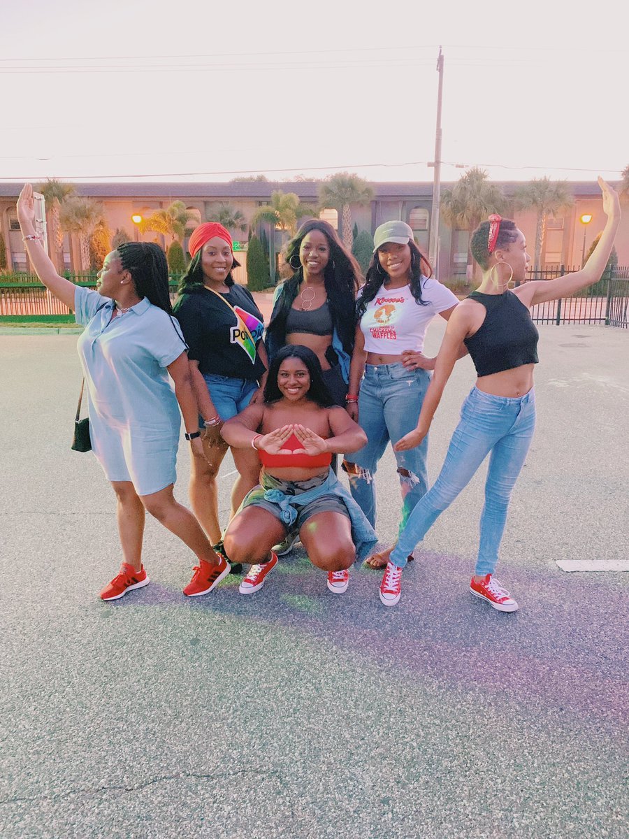 amberrsf's tweet image. DST is the only way 🔺🐘 #mysisterskeeper #neoalert