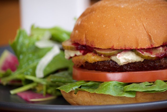 ALTHEAchicago's tweet photo. Our Spring Menu has bloomed and our Mushroom + Vegetable Burger is ready to be devoured! With smoky sunflower cheddar, beetroot ketchup + garlic pickles. Don't forget to BYOB!! 🍻

#plantbased #chicagoeats #vegan #vegetarian #organic #foodlovers #plantpowered #burgertime #sogood https://t.co/WTpr2GqF37