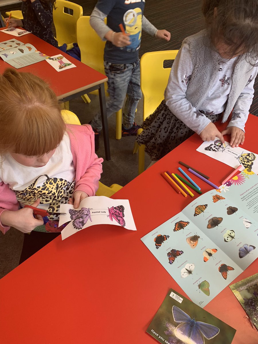 CorpusChristi_K's tweet photo. P1 loved learning more about butterflies and enjoyed making their own butterfly ring🦋#ecoweek2019 @EcoSchoolsScot https://t.co/gPPjuzqPtm