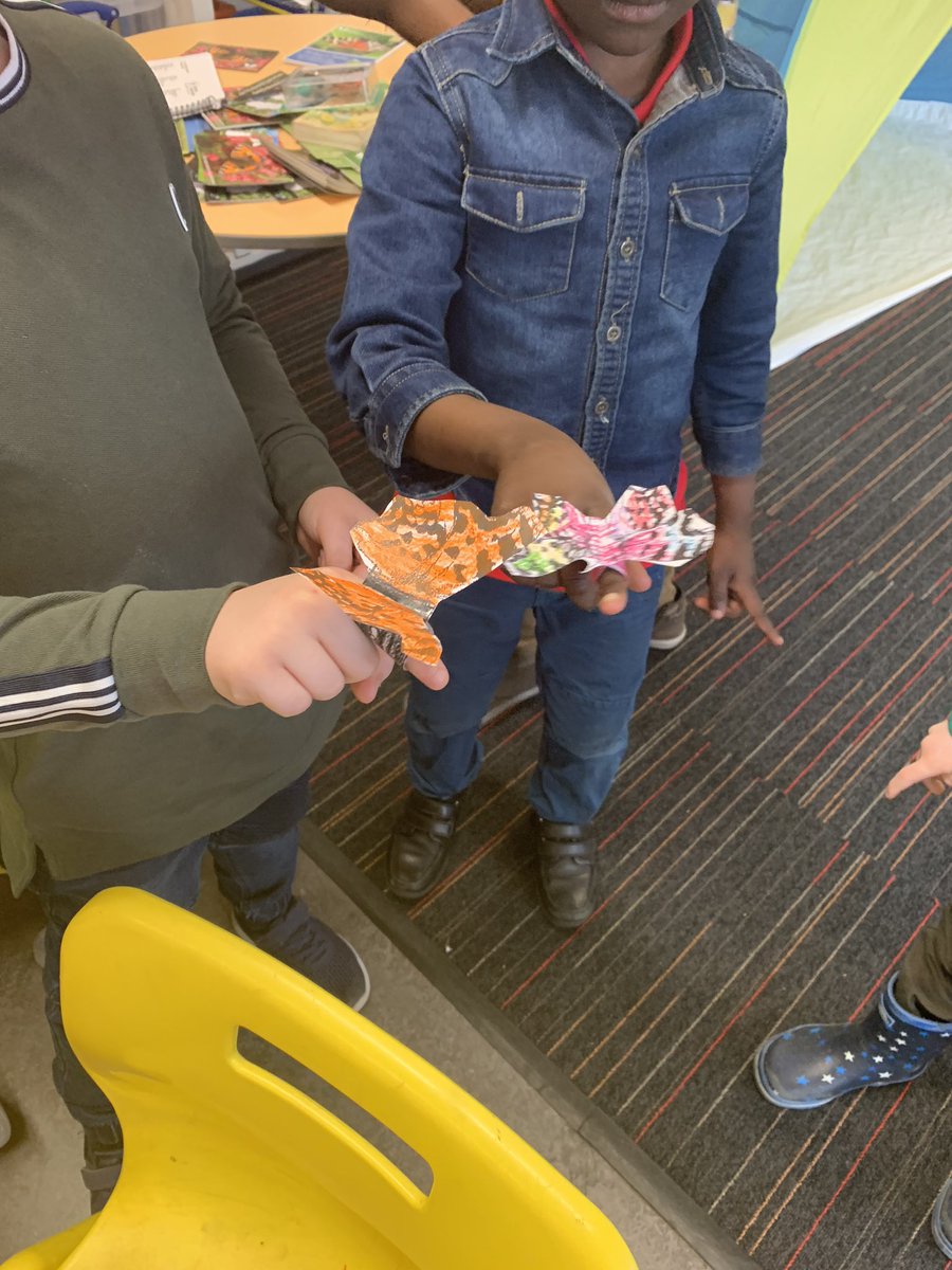 CorpusChristi_K's tweet photo. P1 loved learning more about butterflies and enjoyed making their own butterfly ring🦋#ecoweek2019 @EcoSchoolsScot https://t.co/gPPjuzqPtm
