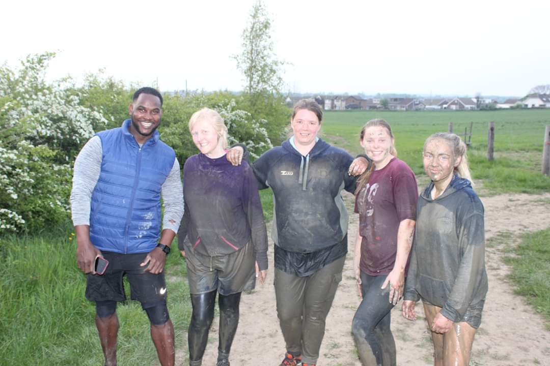 HSBC74's tweet photo. @fsogleeds totally loved the experience yesterday with @EmleyMoorARLFC U15's. #mudgloriousmud https://t.co/dxOjsWu9gu