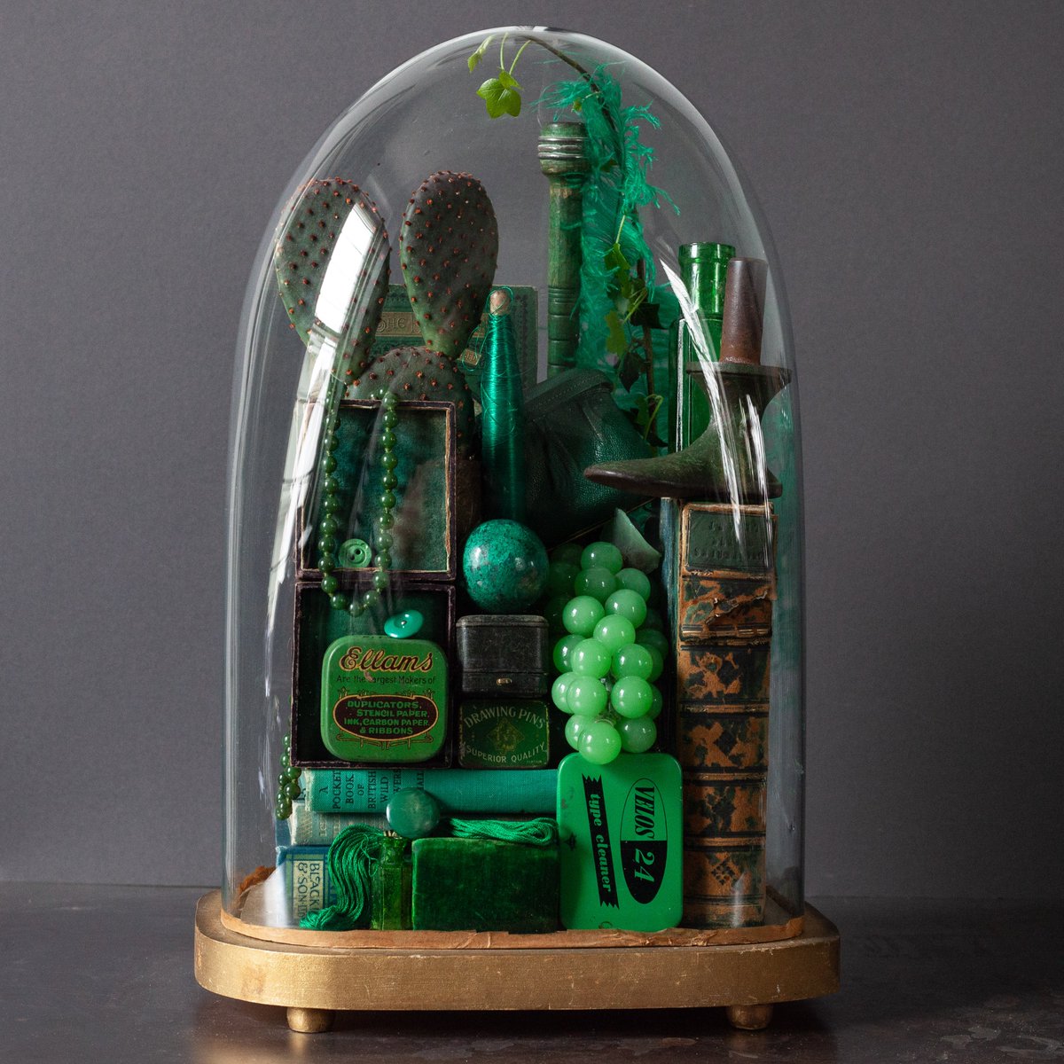 CHillsJewellery's tweet photo. A green dome of curiosities inspired by this month’s birthstone emerald. #birthstone #maybirthstone https://t.co/vpS3fEhcH4