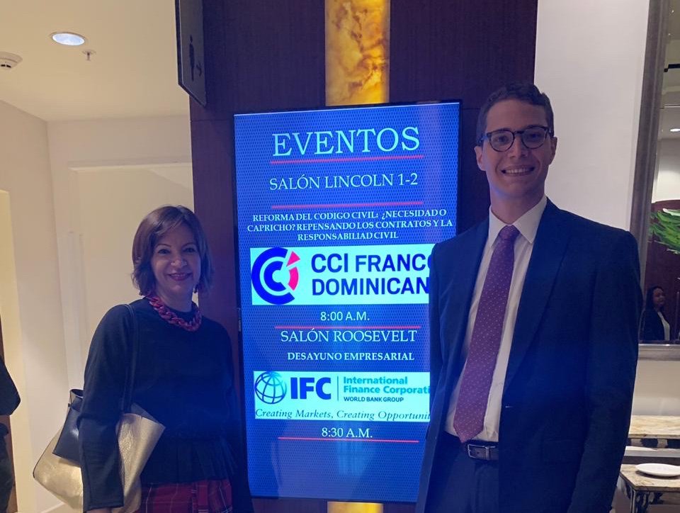 BiaggiAbogados's tweet photo. Hoy, Wanda Perdomo y Alberto Biaggi asistieron a la actividad realizada por la Cámara de Comercio Franco-Dominicana, sobre Reforma del Código Civil en Francia, impartido por el profesor Michel Grimaldi de la Universidad de París II - Panthéon Assas. #BiaggiAbogados #CCIFD https://t.co/Wzw3mGbnpR