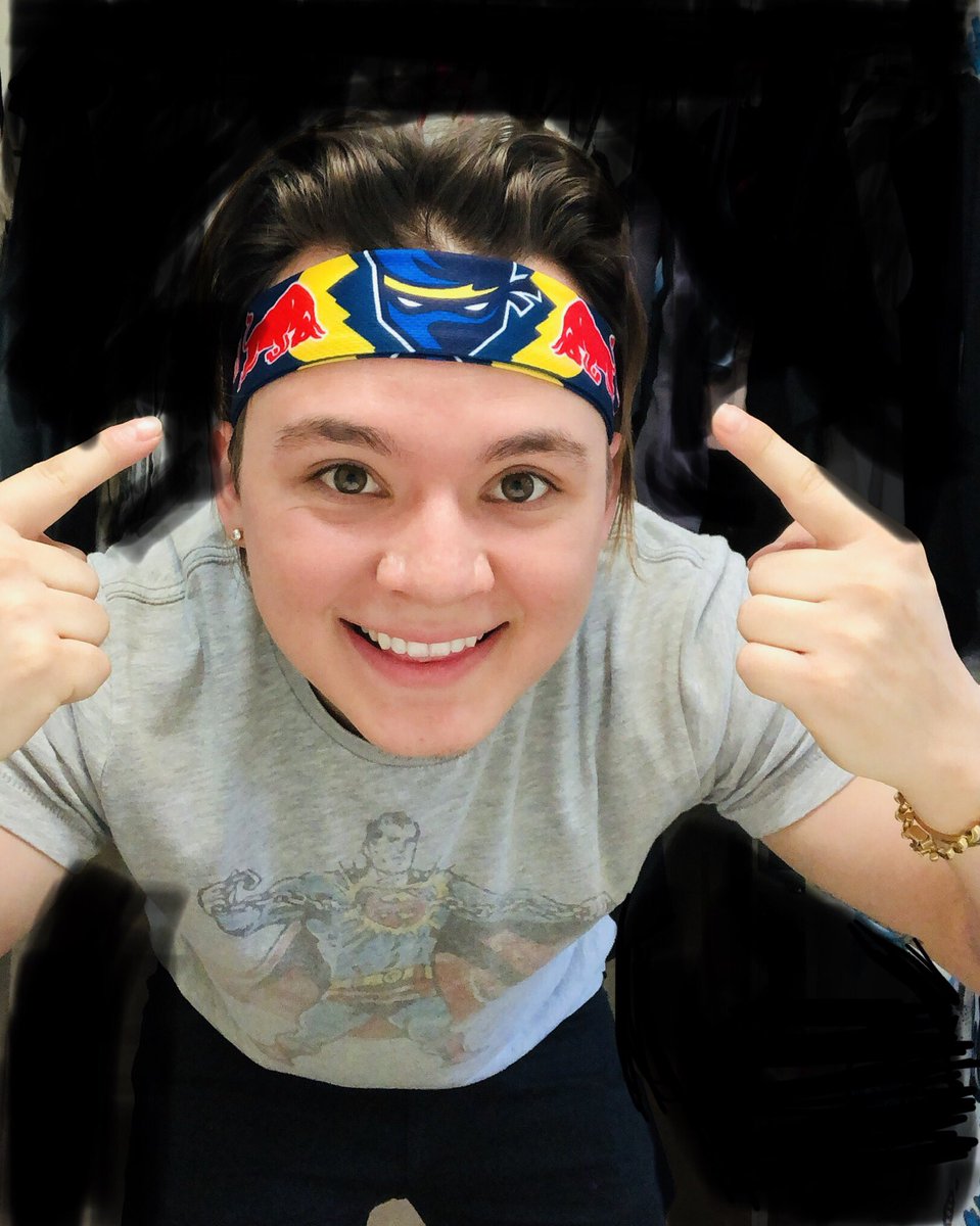 Fernzz27's tweet photo. I just got @Ninja official gaming @redbullesports headband! Thanks to my lovely fiancΓ©e who got it for me! Love you! #redbull #ninja #teamninja #fortnitepower #excusemymess https://t.co/nXQykXDOvy