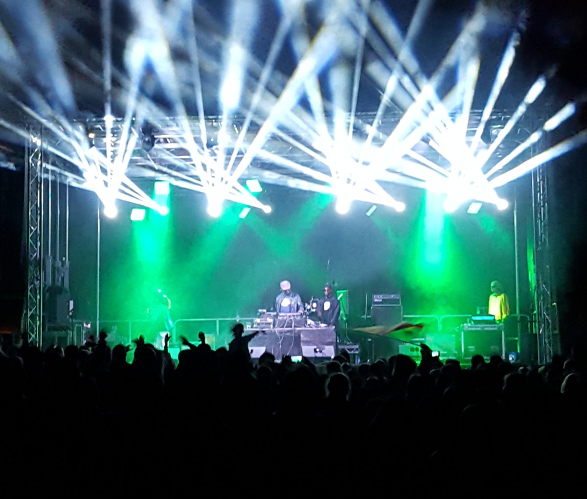 pa_hire_oxford's tweet image. #Sound_And_Light_Guys #Full_Production