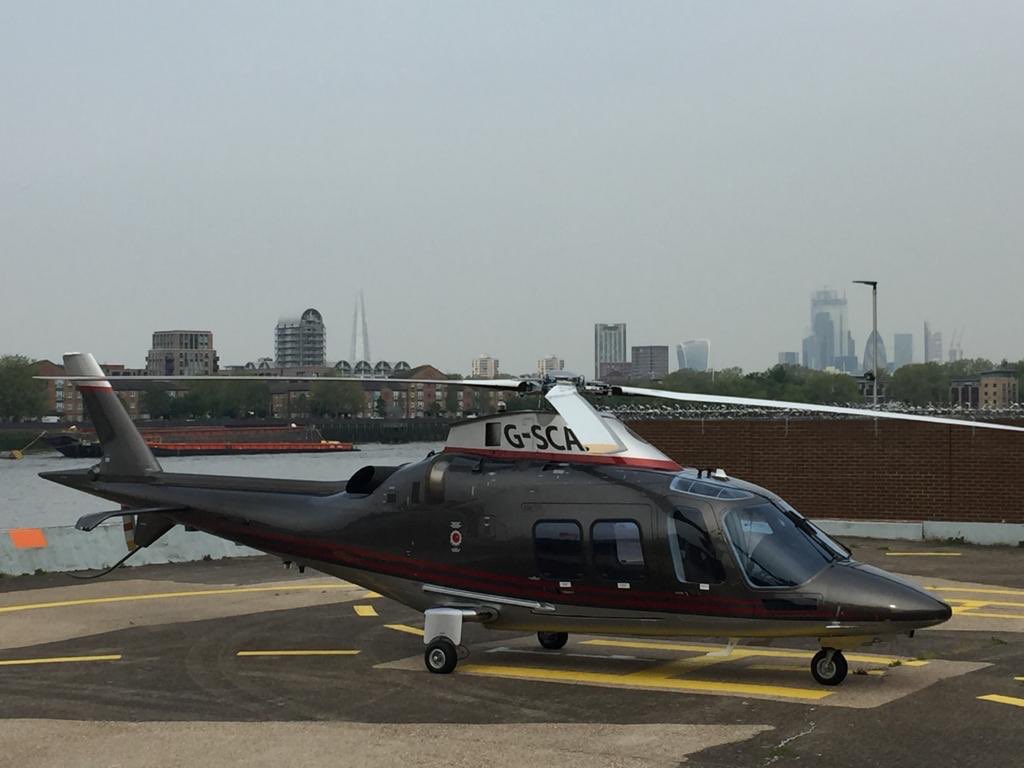 HeliCrewHGS's tweet photo. #FalconLondonHeliport #Agusta_A109SP #G_SCAP ⁦@ApolloAir⁩ @LDO_Helicopters⁩ #IsleOfDogs https://t.co/oULL0TDoch