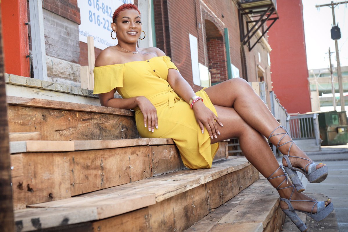 _jaibre's tweet photo. โThank God she doesnโt look like what sheโs been throughโ
#REDZGraduate
#CumLaude
#OWTMay11th https://t.co/gkXAqswsoG