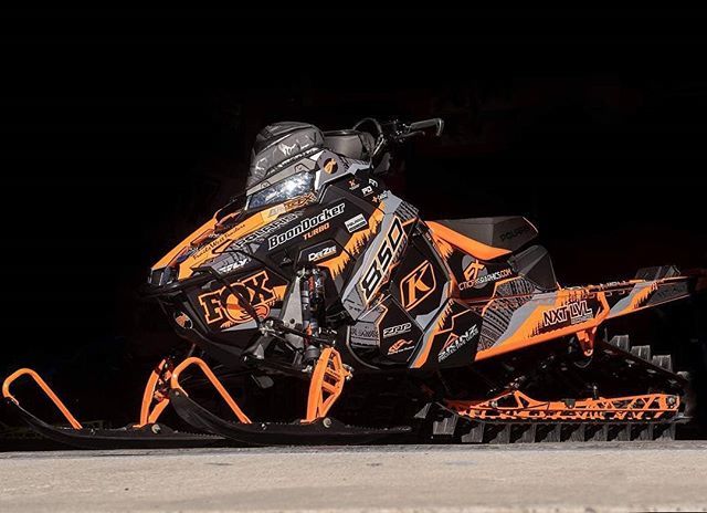 SledUSA's tweet photo. The @nxtlvlclinics fleet always looking sharp! 📍
📷: @stephenwclark27
#SledUSA #RideWithPride #Snowmobiling #SledUSANation #ArcticFX #ArcticFXGraphics #Klim #KlimLife #BDTurbo #BoondockerTurbo https://t.co/KV9n1aCYoa https://t.co/nuCte4sw4j