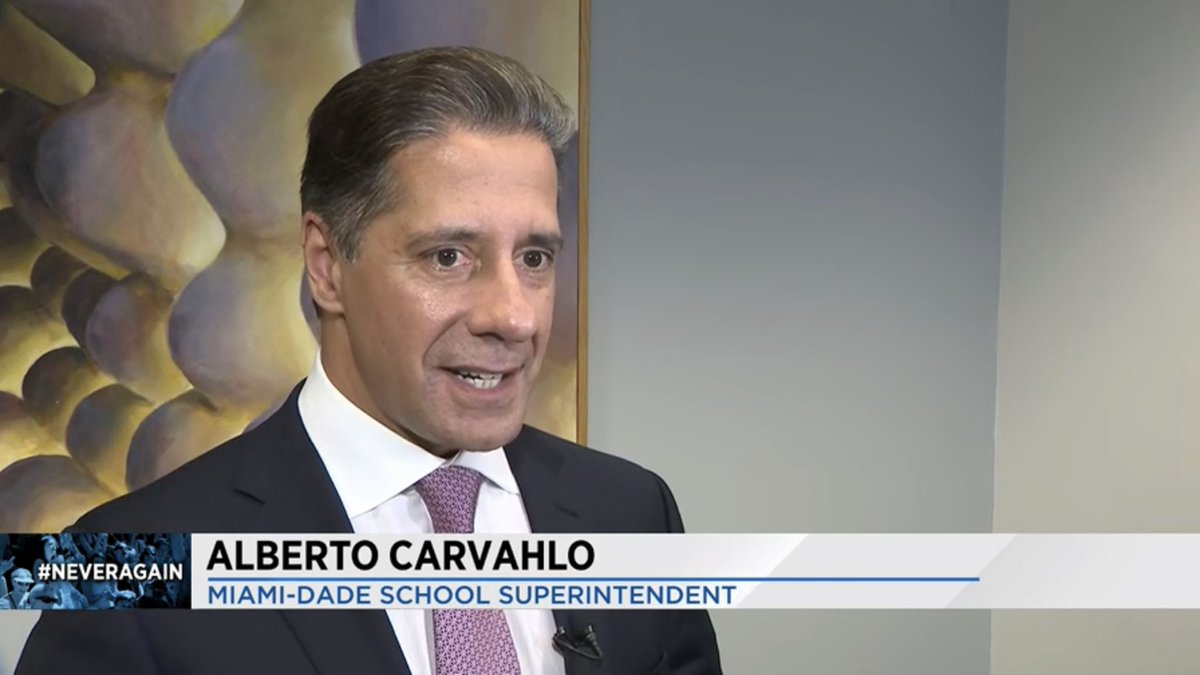 delarosaWPLG's tweet photo. DEVELOPING: @MiamiSup says his school district will opt out of the state approved measure allowing teachers to be armed in schools @WPLGLocal10 https://t.co/5D5n1vlBQB