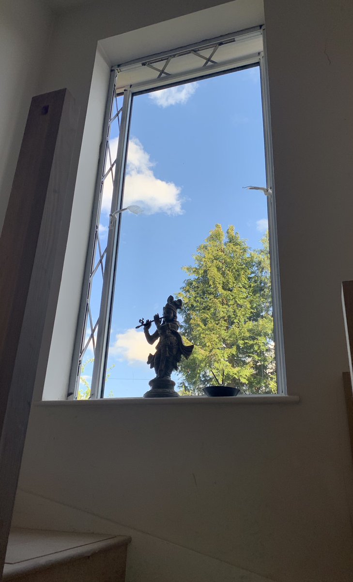 VaspaLimited's tweet image. #SlimLineAluminiumWindows #ParallelOpeningWindow #AllFourSidesOpening #NatrualVentilation #LandingWindow #ImpactResistanceGlass #SafetyToughenedGlass #Manufactured #Installed By vaspa.co.uk