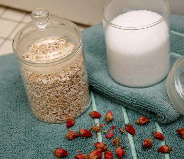 AngelaTague's tweet photo. Put this on your schedule. You know you need it! 😉
At-Home Spa Night Ideas and Recipes for a Relaxing Evening from @TomsofMaine -- https://t.co/BJKji2N8Nk
#GoodMatters #CupcakesAndYogaPants https://t.co/3egk5h7EU9