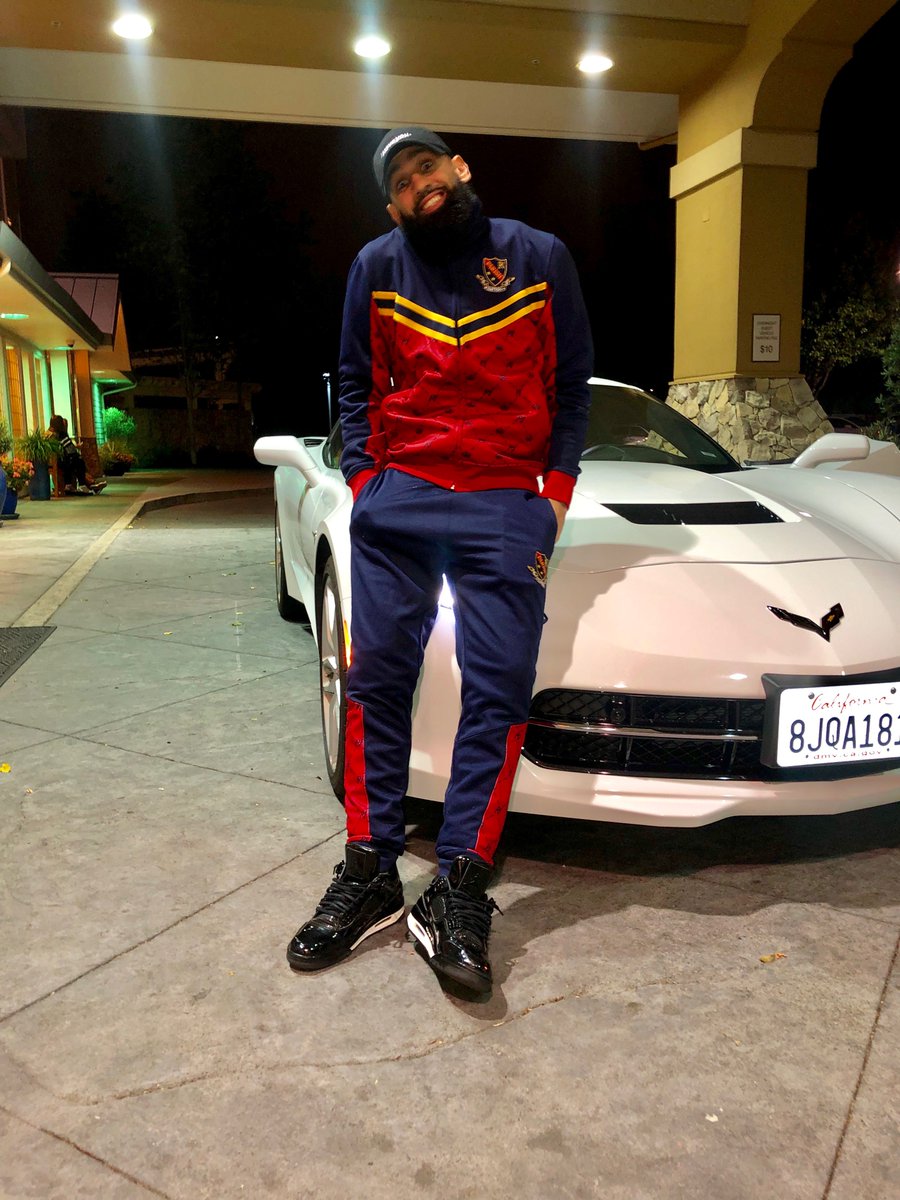 @DanRue_IG Pulled Up In His Citi Trends Fit 🔥 #mensfashion #danrue #cititrends #fashionforless