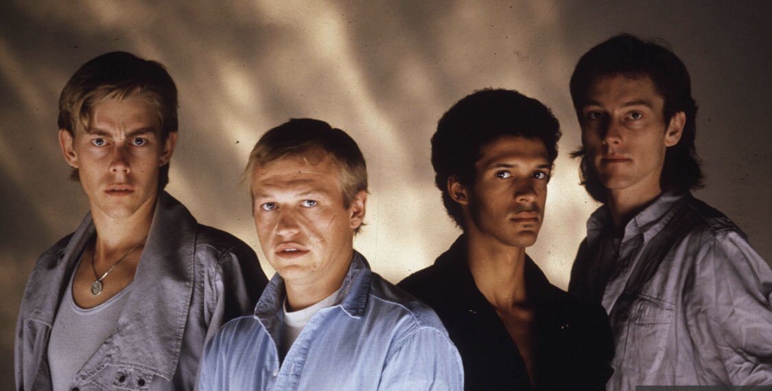 Level 42 lessons. группа level 42 альбомы. группа level 42 альбомы. Level 42 cover 1981. Level 42 lessons.