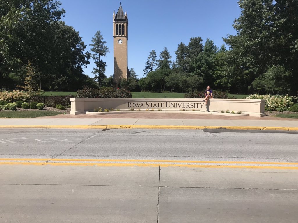 rmhscommits2019's tweet photo. Congratulations to Kylie Konar (@kyliekonar6 ) for committing to Iowa State University to go into the College of Liberal Arts and Sciences!! Go Cyclones!!!
@BeACyclone https://t.co/wUi8juFAHy