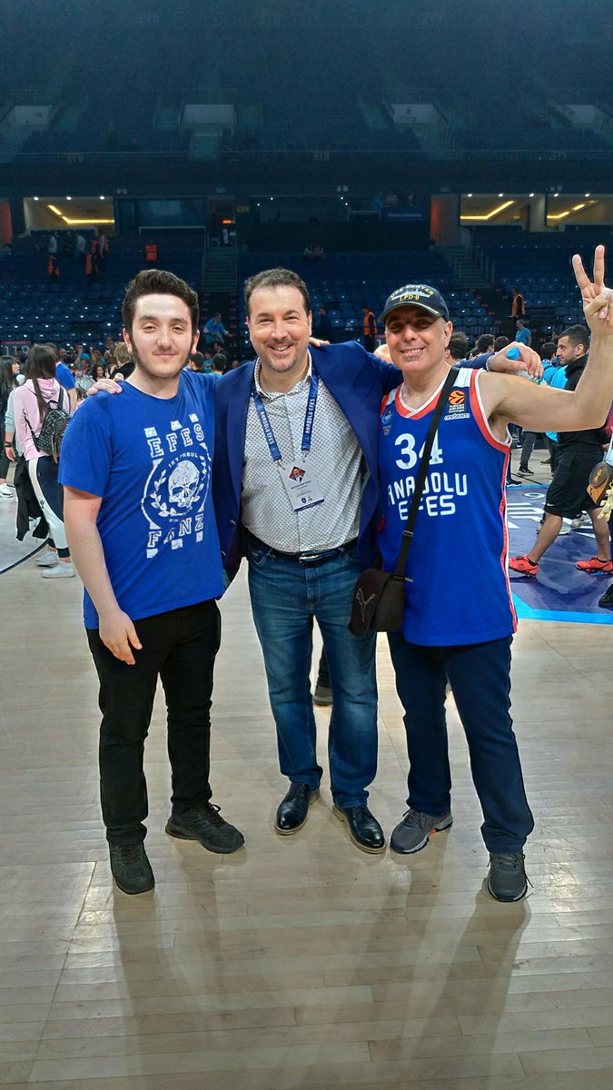 UlucAltin's tweet photo. FANTASTIC JOB "THE" TEAM
ROAD TO FINAL FOUR NOW
AFTER 18 BLOODY YEARS
NOW IT IS EFES TIME!!!!
#WeStanAsOne
@AnadoluEfesSK @alper11yilmaz @erginataman @GokceDayi @UtkuYusuf @GokhanTasdivar @Mustafa_Ozben @Dogusbalbay @tibor_pleiss @ShaneLarkin_3 @moerman42 @metecanbirsen https://t.co/WrnZm3GiFV