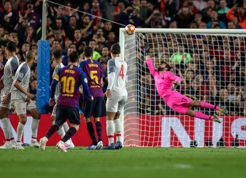 Man Utd legend Rio Ferdinand HAILED For Messi Free Kick Reaction Vs ...