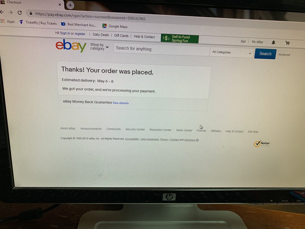 IAmMattsTweet's tweet photo. @wizards_magic @eBay When I placed my order around 3:03 eBay informed me just over 1,000 had sold and my order seemed complete. Where's my confirmation email and credit card charge? https://t.co/eDn2S7oAw5