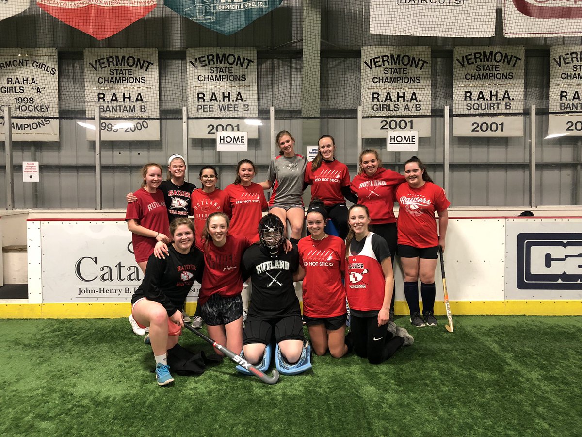 RutlandFH's tweet photo. That’s a wrap! Thanks to these lady’s for playing some indoor field hockey this season!! #fieldhockey2019herewegoooo https://t.co/Ftdnft6FQn