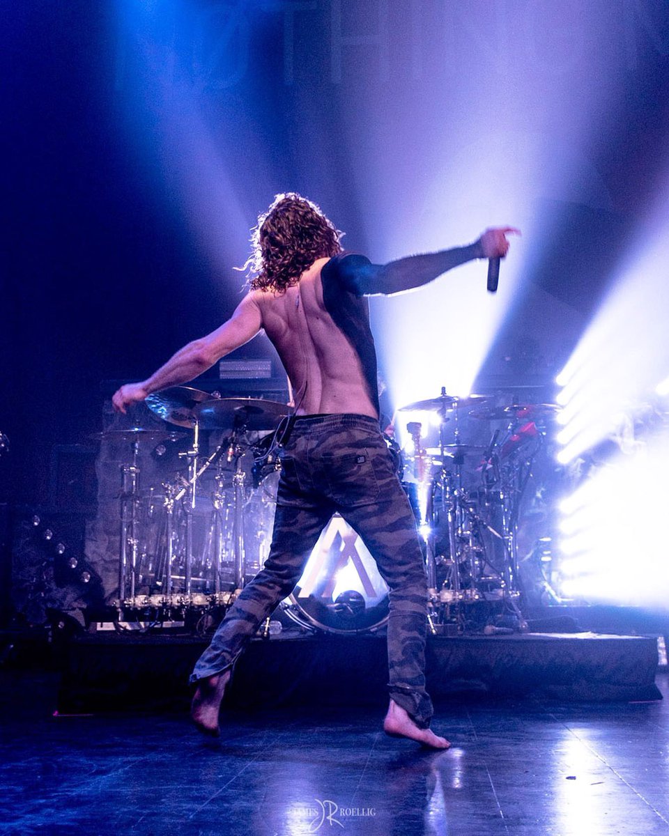 jroelligphoto's tweet photo. Some shots from my boys from @nothingmorerock from #Hartford and #Boston! #NothingMore #TheTruthTour #GetSome #GoToWar #Ghost https://t.co/LpSzlleTU4