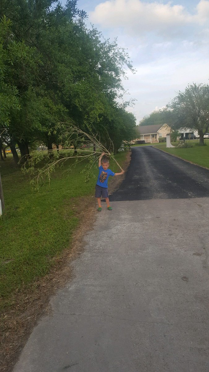 Huntingtec's tweet image. Getting those kids outside and away from the TV, Video Games, Cell Phones, and teaching them the truth about life and learn to work to earn your pay! Trying this with my grandson! #Camping, #Fishing, #Hunting,#Family