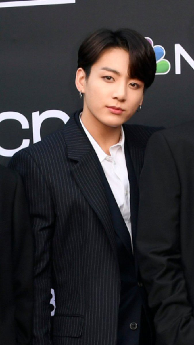 BTSutt's tweet photo. A perfeição meu pai

#BTSOnE #BBMAs https://t.co/uRxa8J3WJu