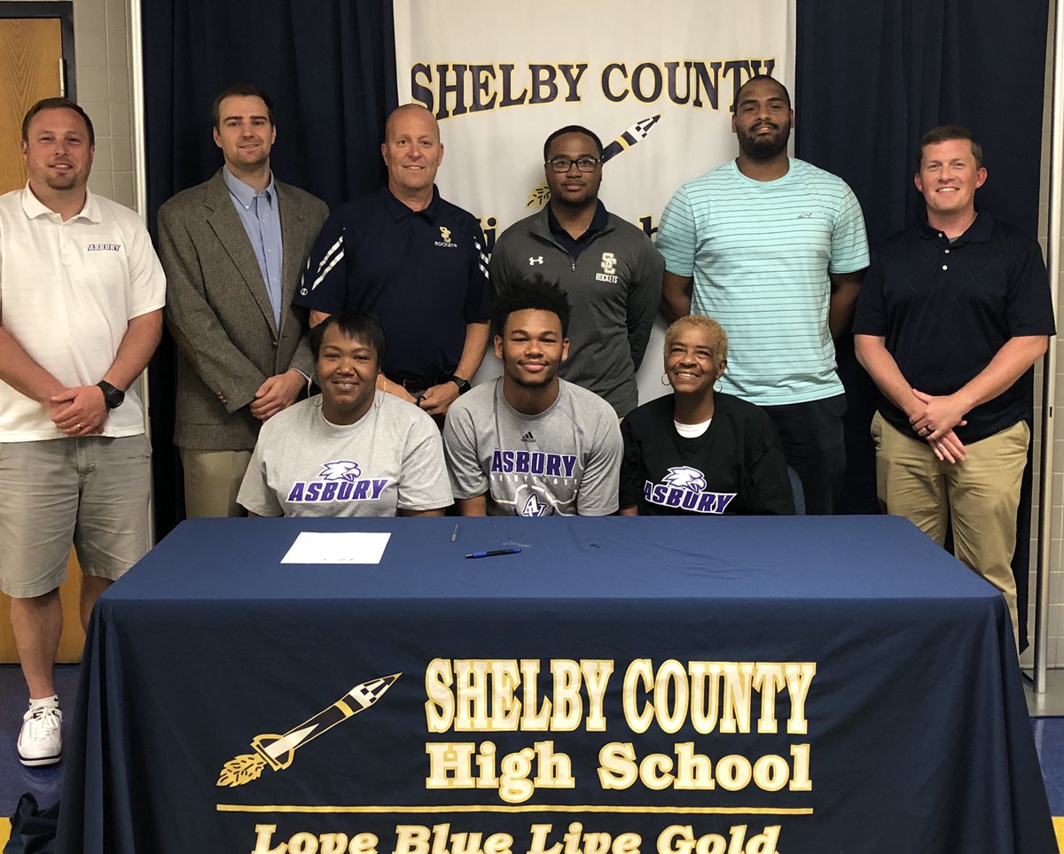 SCHSRockets's tweet photo. Congratulations are in order for senior basketball player TJ Robinson as he has signed to further his education and playing career at Asbury University!! https://t.co/xHODez8HXN