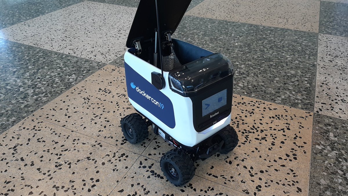 karolykassjr's tweet image. With #Robot kiwibot (@kiwicampus) at #DockerCon19. &quot;i&apos;m delivering food&quot; Funny little buddy.😎
#DockerCon #Docker #Asimov