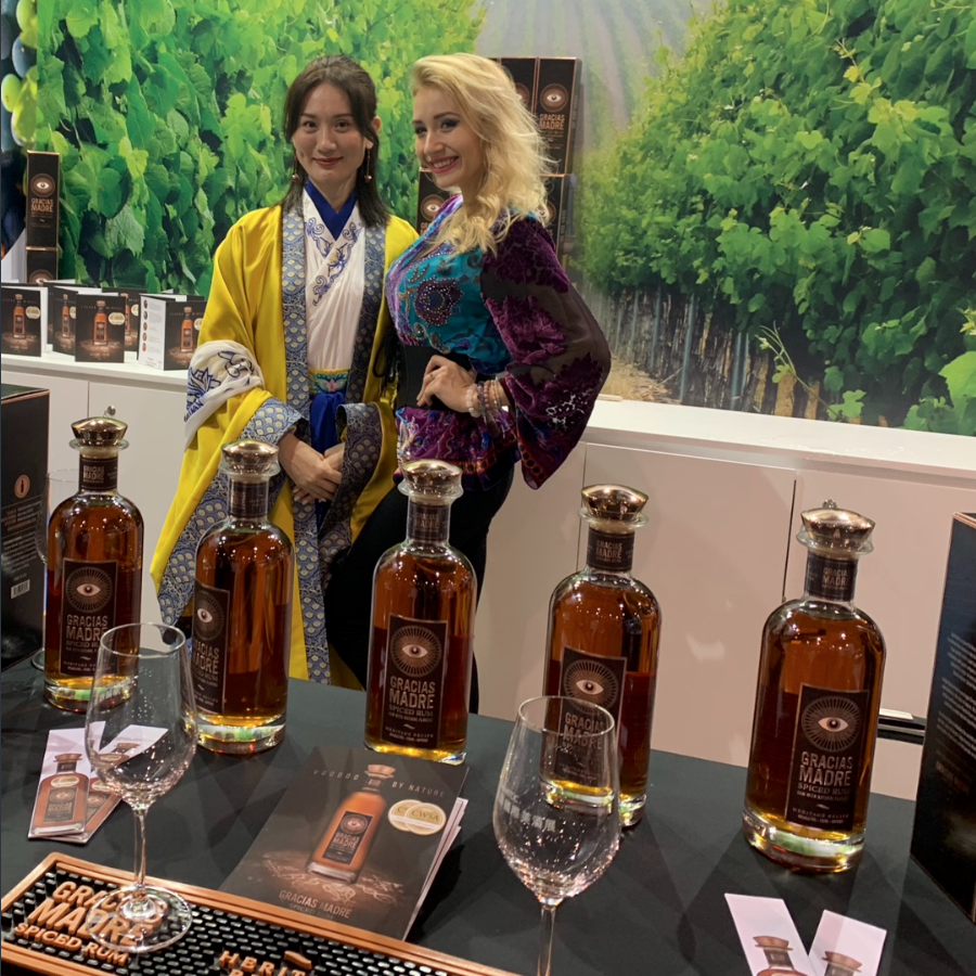 GMRum's tweet photo. Every rum tasting should look as good as it tastes. #Rum #RumTasting #SpicedRum #GraciasMadreRum #RumLover https://t.co/QWKDa4GKjC