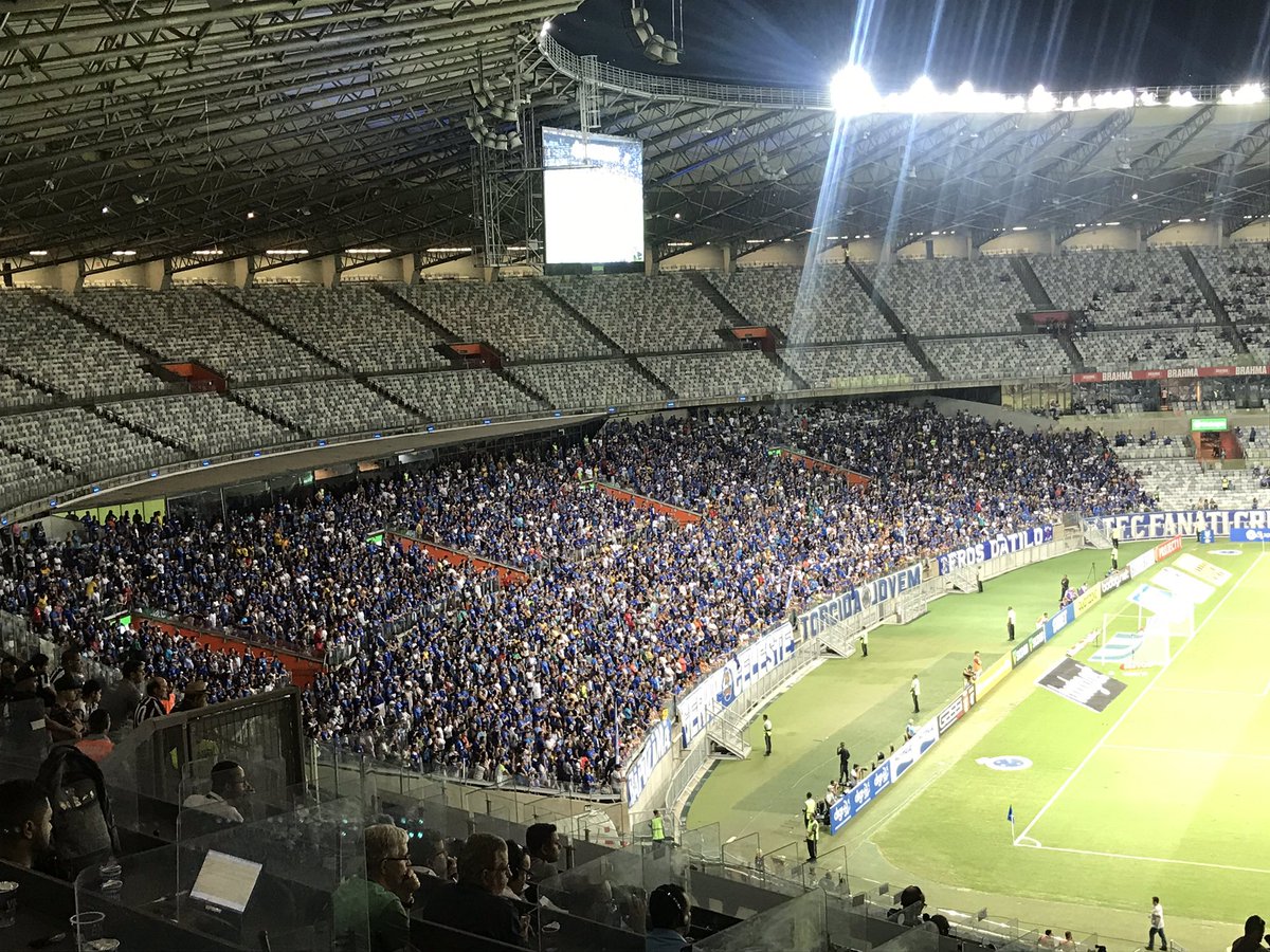 Cruzeiro's tweet photo. Um marco no futebol brasileiro! 👊🏼

O setor popular anunciado por nós para todos os jogos do  Brasileirão é sucesso absoluto! O setor está lotado no seu primeiro jogo em execução!

É PRA VOCÊS, NAÇÃO AZUL! 🔵⚪️🦊 https://t.co/cUANdBBPNZ