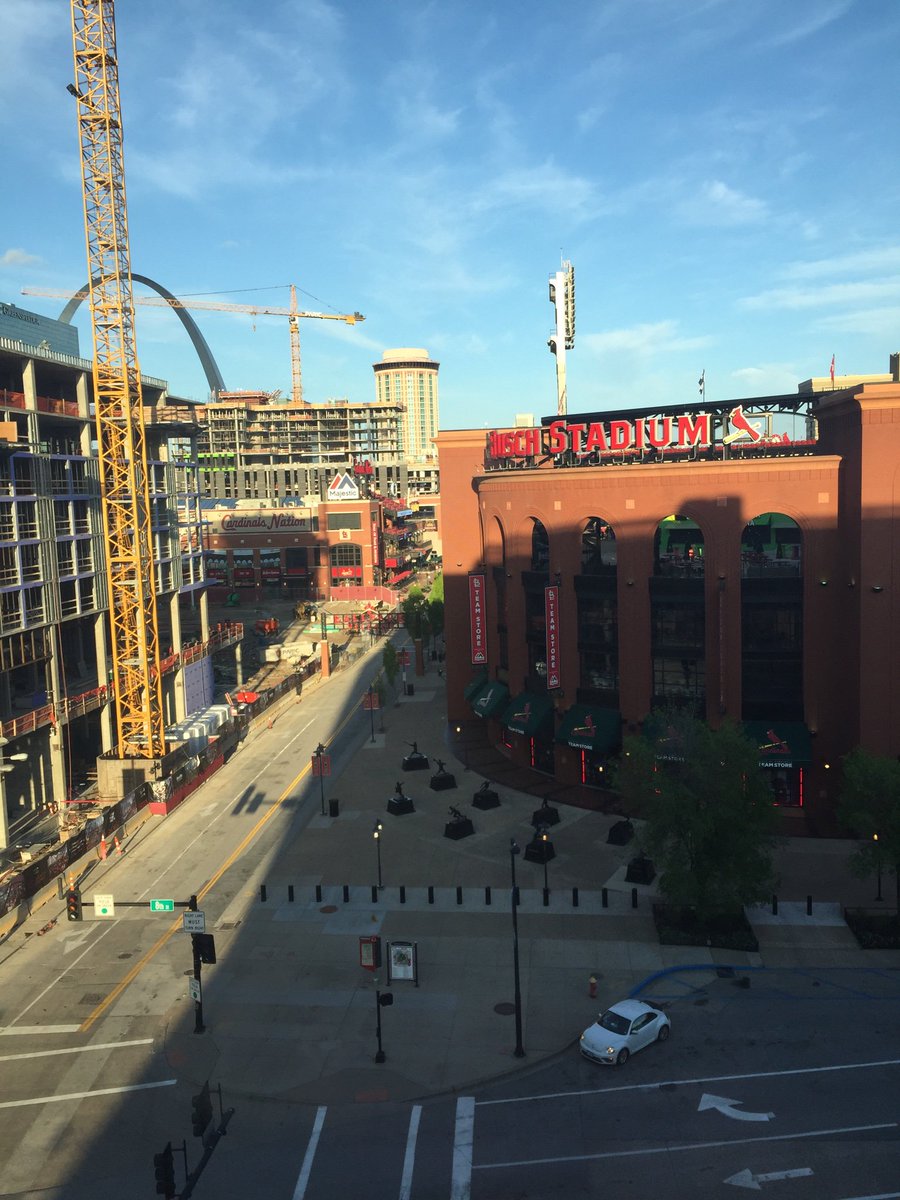 MustInnovate's tweet photo. Made it! Excited about my day at the @STLOUISVA tomorrow! @VHAInnovation #innovatorsnetwork #vhainnovation @Cardinals https://t.co/99cWVzIsBL