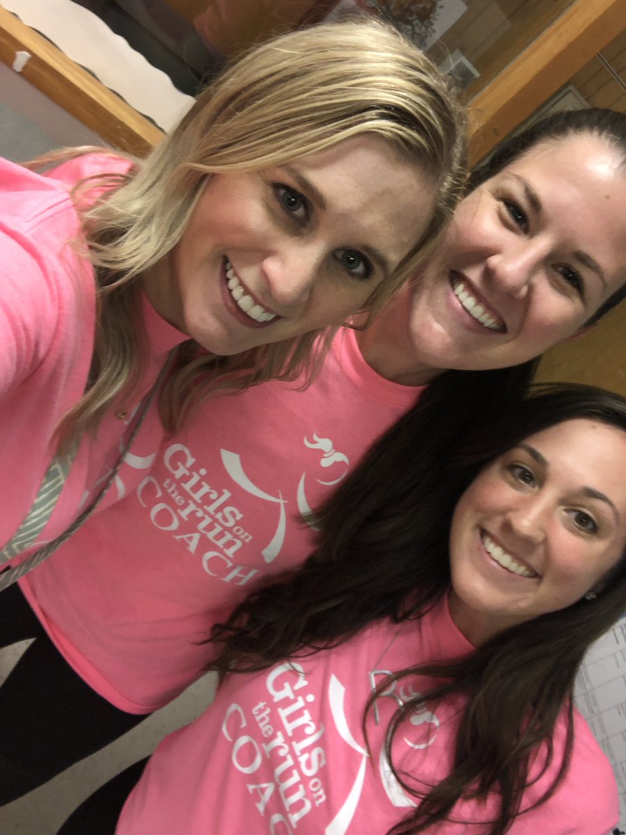 MissWatson105's tweet photo. Practice 5k today was a success! #GOTRde #FOrocks @FOpanthers @MrsGordonFO @Room111Panthers Love my teamโค๏ธ https://t.co/RZFEJjDoeh