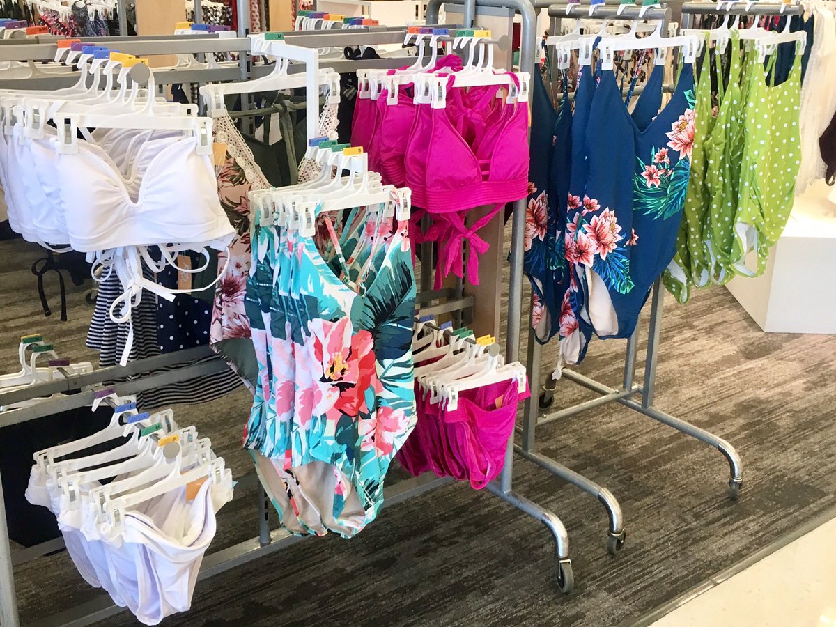 AmandagTarget26's tweet photo. Swim refresh 👙The guest are loving all the bright colors we have to offer. T2349 🎯 #TARGET #TargetStyle #VMLife https://t.co/kwRekJZyDe
