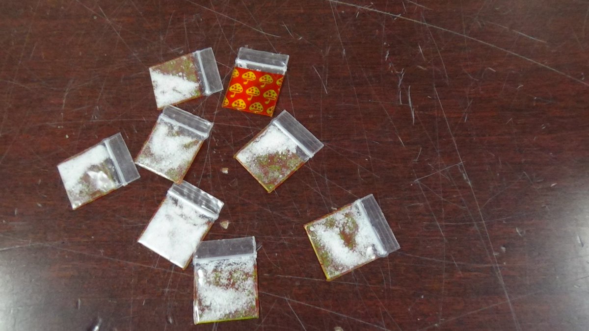 Police seized approximately $6000 worth of suspected Xanax, cocaine and methamphetamine after warrant executed in Cambridge. A youth has been charged with several drug-related offences.  Great work by our Central Drugs and Firearms Team! For more: bit.ly/2J9tE3W