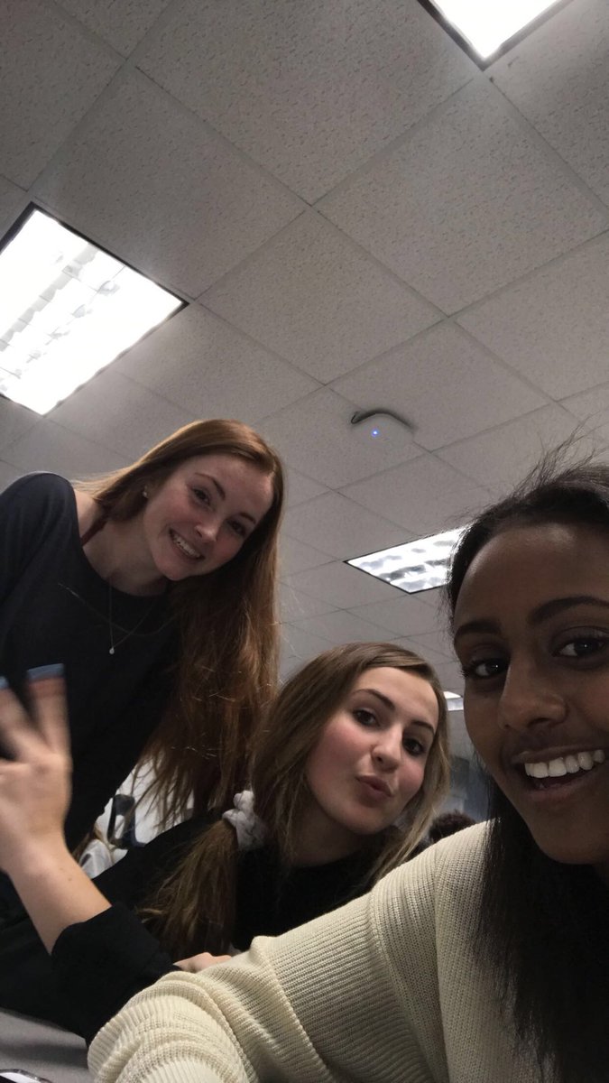 tekhli's tweet photo. Happy Birthday Maddy, love you❤️❤️ @maddyturnbull8 https://t.co/zxGJXIMpvQ