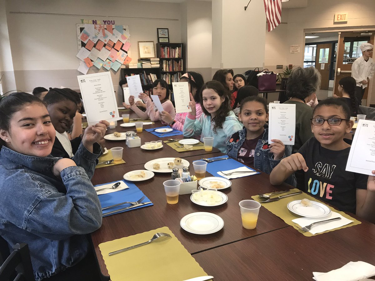 Mrs_Battillo's tweet photo. So much fun learning how a restaurant works and how cooking relates to math, reading, and science! Thank you for hosting us! #fivestarcafe #freeholdboro @RobertsvilleES @MTPSNJ https://t.co/MvvrJTpCcB