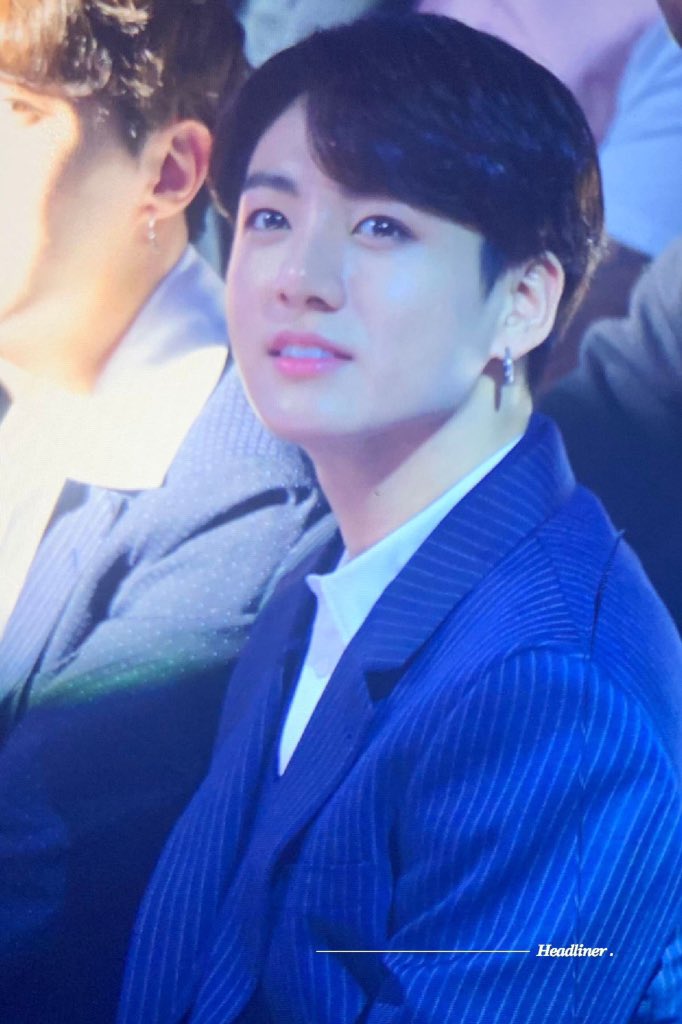 Glass of tears jungkook перевод. Jung kook 2022. бтс blood sweat tears. Bts аниме арт фото на обои. Glass of tears jungkook перевод.