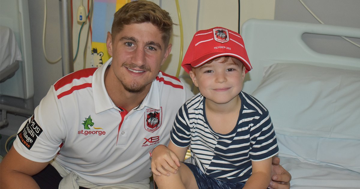 The Dragons recently visited Wollongong hospital to deliver a new machine which will help over 200 patients every day 🐉 

🎥 Details: stgi.co/2Y0w8WQ

#redv