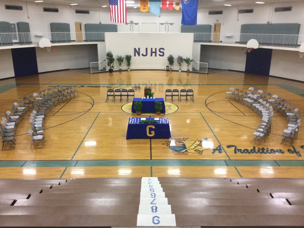 kcgmsstem's tweet photo. Kenny C. Guinn STEM Academy ready to induct new members to the National Junior Honor ,Society! https://t.co/ipWjZiXwj2