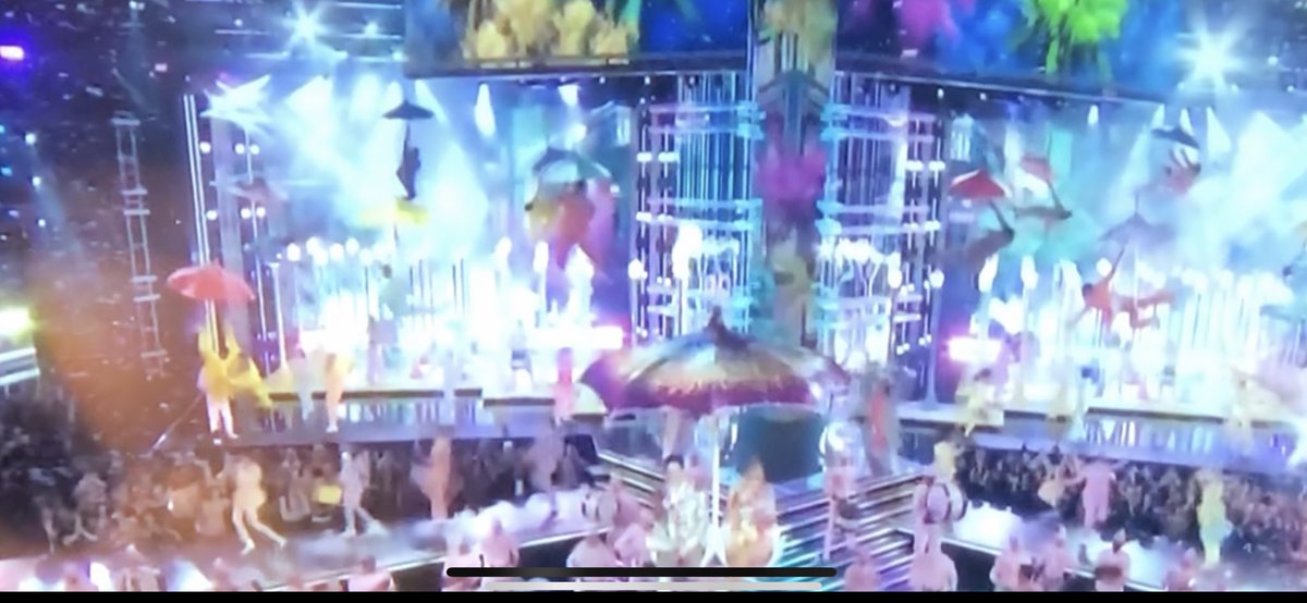 LaziestLioness🦁 🍼🧃👑🦁 tweet media