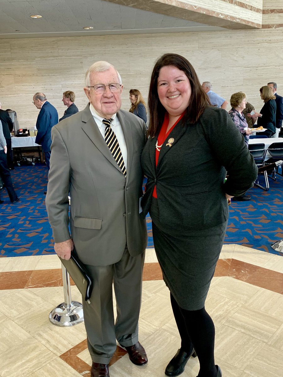 JessicaEMiranda's tweet photo. Glad to see one of my Mayors from the #Great28 at the Ohio Veterans Hall of Fame Enshrinement Ceremony: Mayor Dick Finan of Evendale. #MayorsRoundtable coming soon ➖💪🏽➖#ISupportVeterans House also voted today to pass HB16 to grant in-state tuition to service men & women & vets! https://t.co/oB9YwLosMt