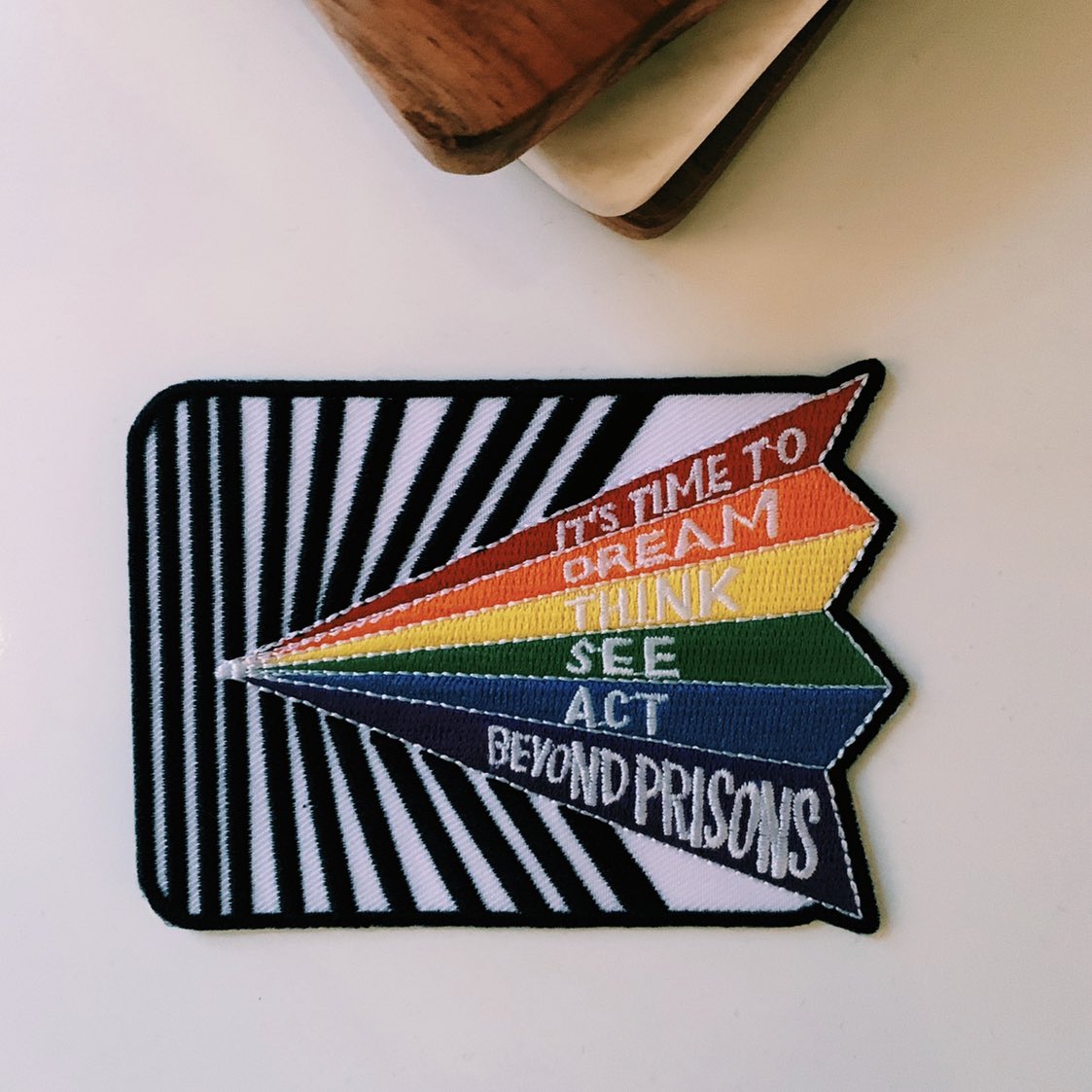 whatcandicesays's tweet photo. This is Candice reporting live to say I’m finally starting my final paper on felony disenfranchisement and the movement to restore voting rights. I also got this cool patch from @Justseeds in the mail. Thanks for tuning in! 🌈#BeyondPrisons https://t.co/H9Bnik1A3o