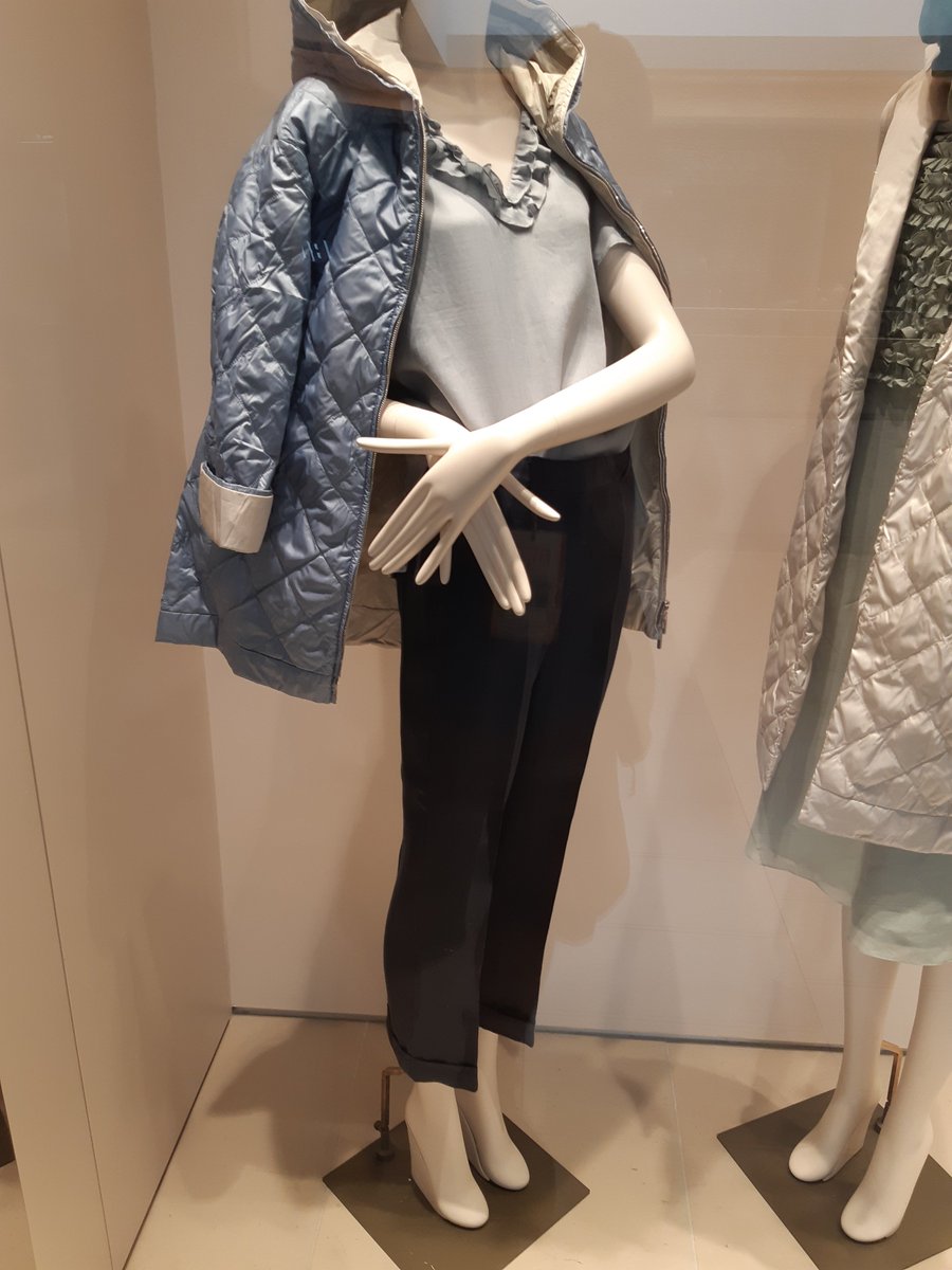 aze_robert's tweet image. Live. Work. Pose #isitdance?