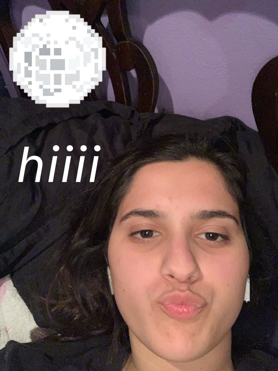 hhlporta's tweet photo. anyone going to lsu interested in rooming in laville looking for a roommate.... i can give u free haircuts and send u funny memes #LSU23 https://t.co/w11yATz8jp