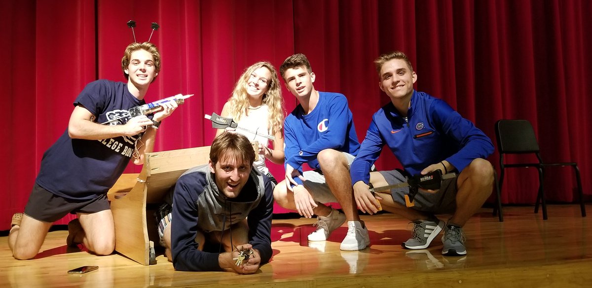 EsteroHS's tweet photo. Class of 2019......making memories https://t.co/2LH9RZc8ws