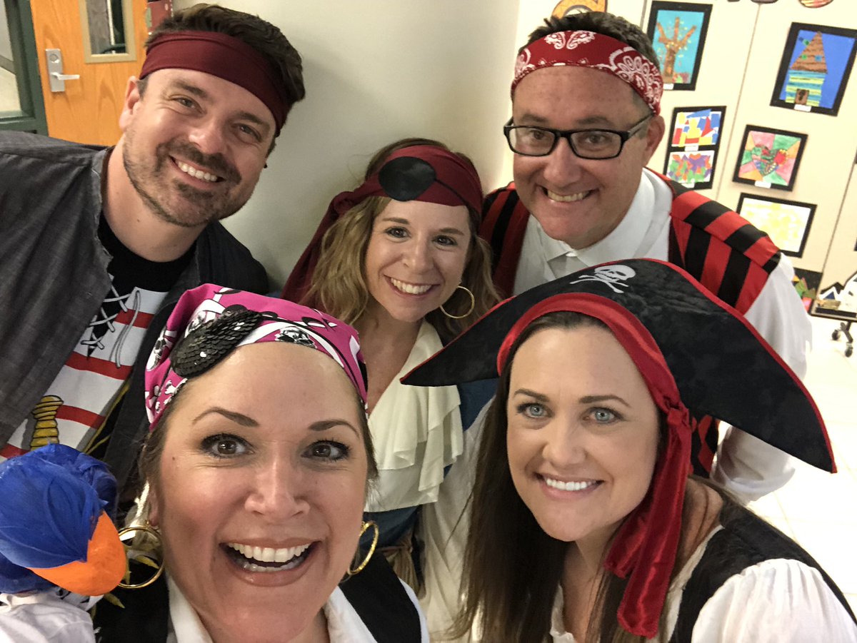 Curriculum night at MTSD was amazing! Huge thanks to the staff for making this an incredible night for our families! You all Arrrr incredible!! #mtsdlearn <a href="/MTSDsupt/">𝕋𝕚𝕗𝕗𝕒𝕟𝕪 𝕄𝕠𝕦𝕥𝕚𝕤</a> <a href="/MTSD_MTESprinc/">Glenn Kershner</a> <a href="/MTSD_JHESPrinc/">Stacy Cullari</a> <a href="/MTSD_JShainline/">Jason A. Shainline</a>